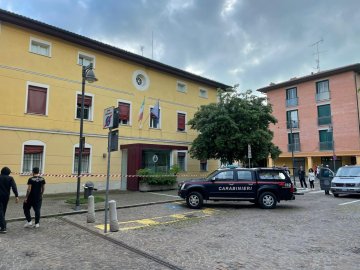 Italy Investigates Woman for Subletting Council Flat to Undocumented Migrants