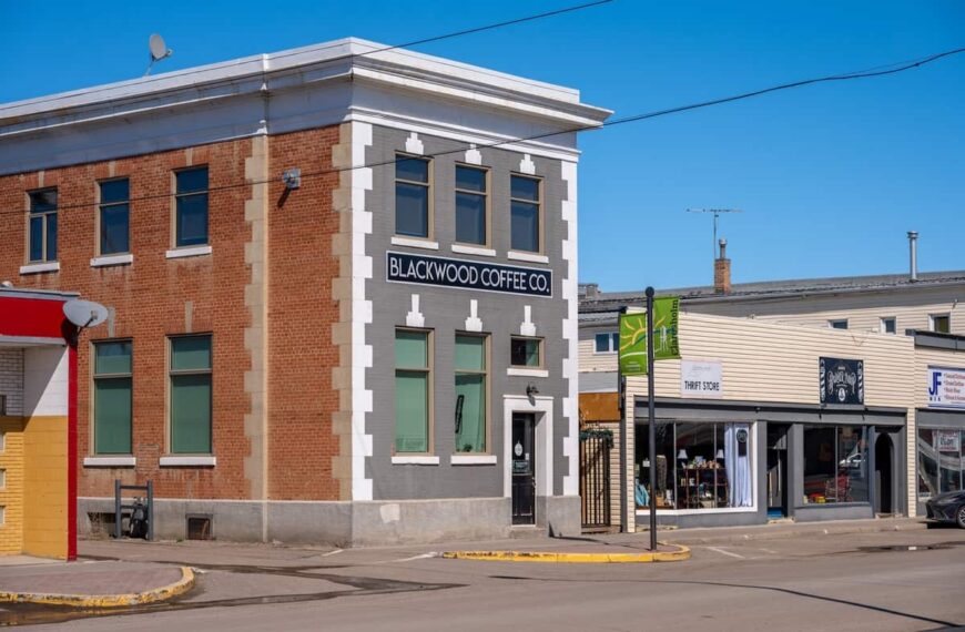 Claresholm Unveils New PR Pathway for Priority Occupations and Sectors