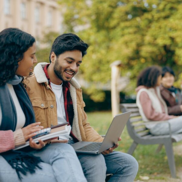 Essential Canadian Banking Tips for International Students Webinar