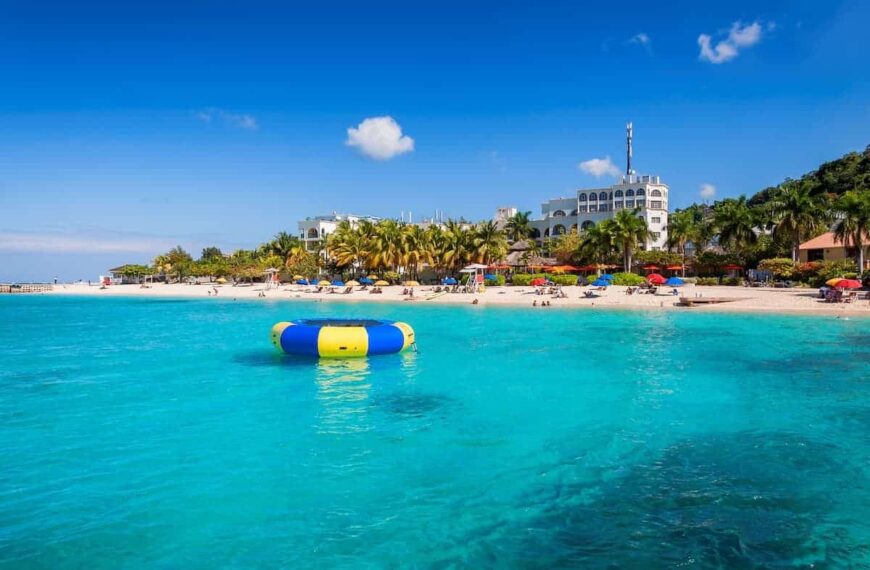 Explore 8 Visa-Free Destinations for Canadian PR Holders