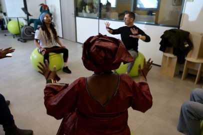 Hope for Migrant Women with HIV: A Saint-Denis Initiative