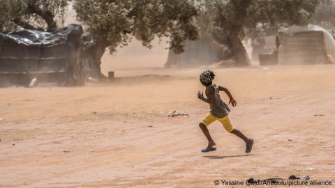 Ivorian's Experience Highlights Racial Discrimination in Tunisia's Immigration System