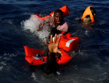 Smuggler Myths: Truth Behind Mediterranean Migrant Crossings