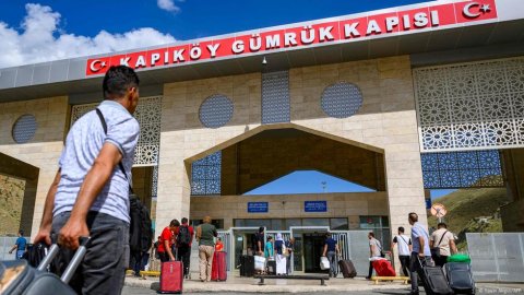 Iranians Seek Refuge in Turkey Amid Escalating Conflict