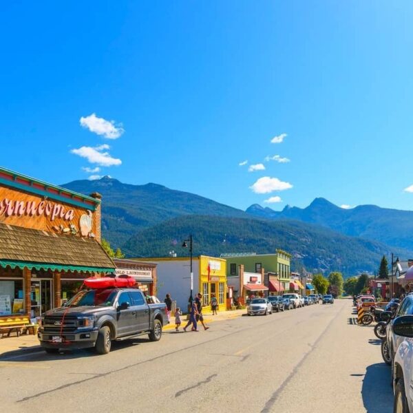 West Kootenay Unveils Key Sectors for Permanent Residency Pathway