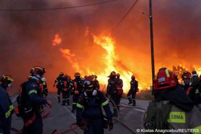 Wildfire Displaces Asylum Seekers from Greek Island Camp