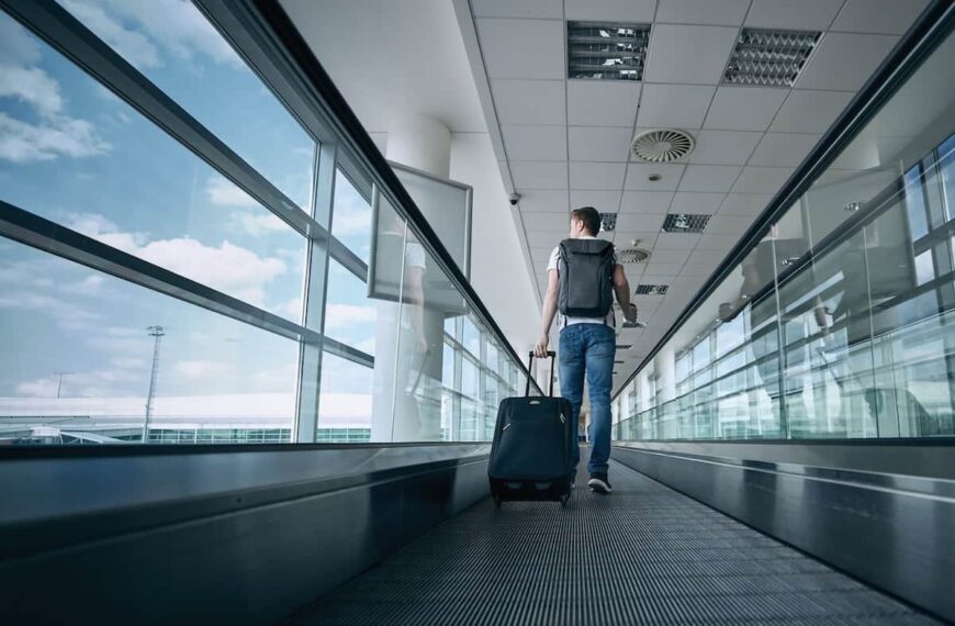 Avoid Travel Issues: Canada Entry Tips for Those with Records
