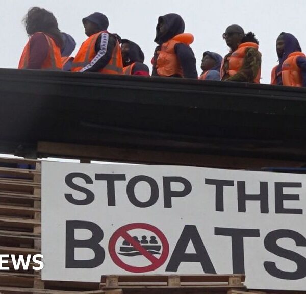 Church Leaders Denounce Refugee Effigy in Bonfire Protest