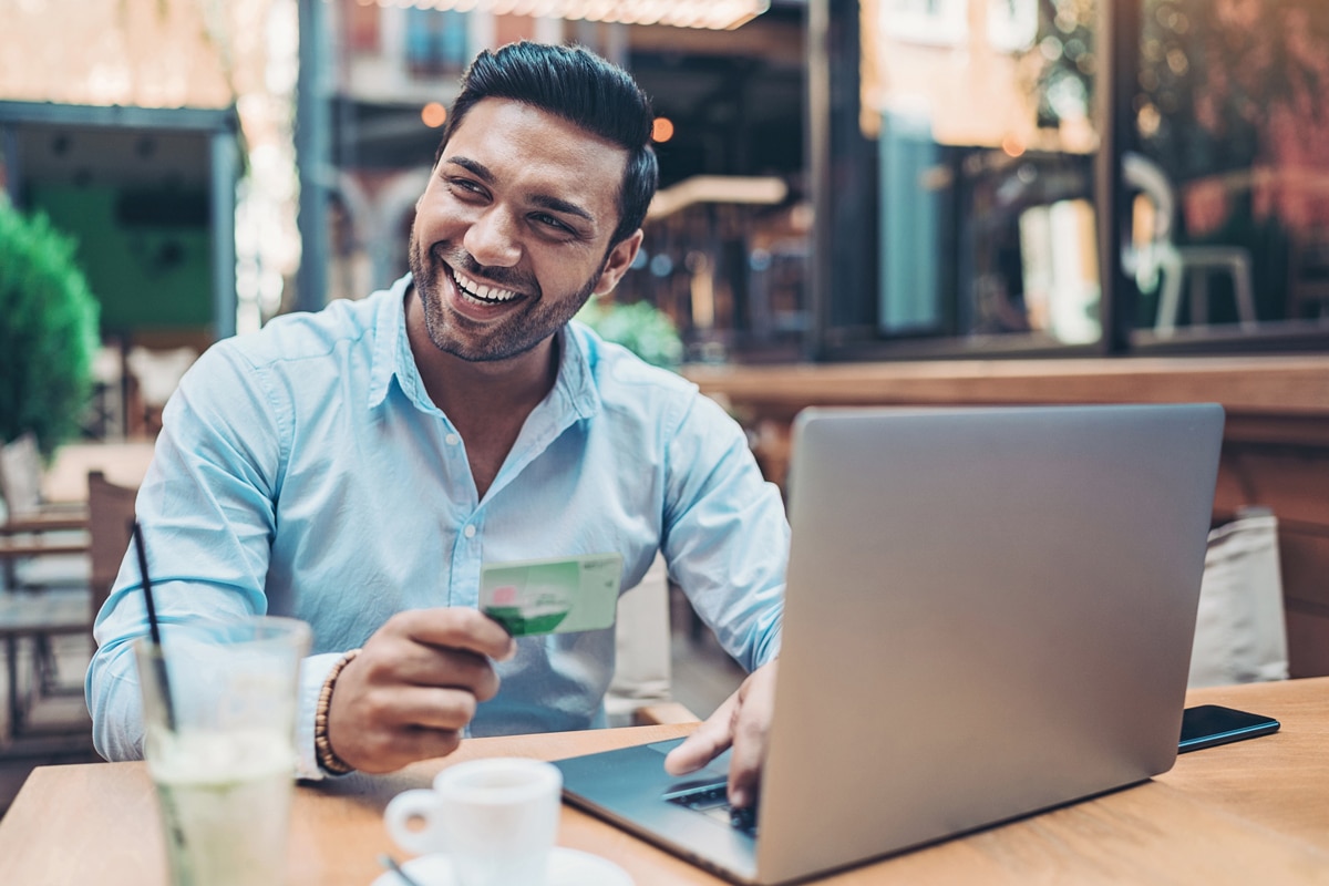 Essential Banking Tips for Newcomers in Canada: Join Our Webinar
