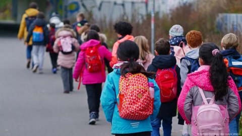 Germany Considers Quota for Immigrant Students in Schools
