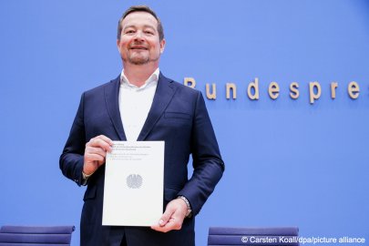 Germany's Police Commissioner Denounces Racial Profiling Practices