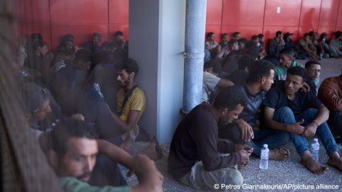 Greece Implements Three-Month Asylum Claim Suspension