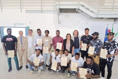 Italy Empowers 16 Refugees as Qualified Construction Workers