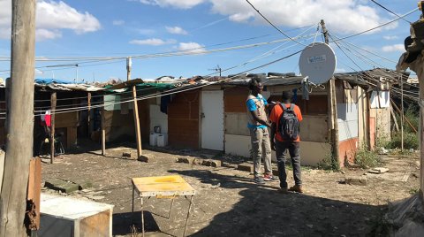 Puglia's Migrant Workers Suffer Amid Extreme Heat Conditions