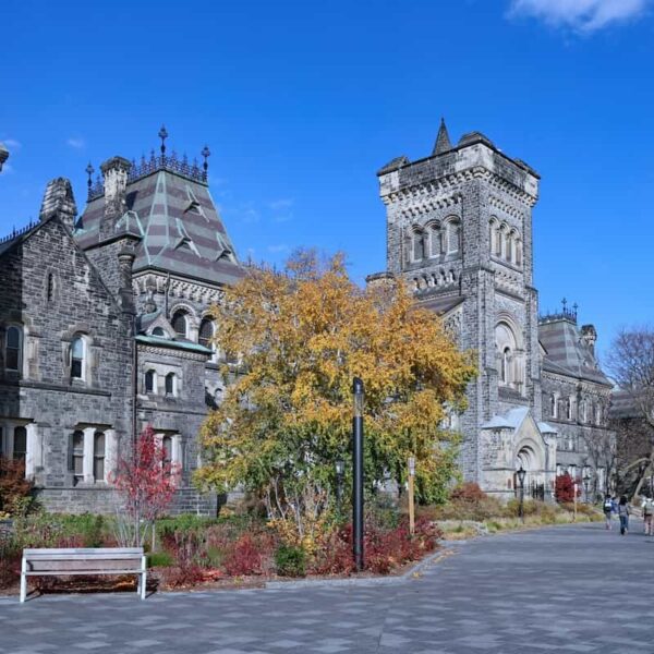 Toronto Welcomes Harvard Students Amid US Visa Issues