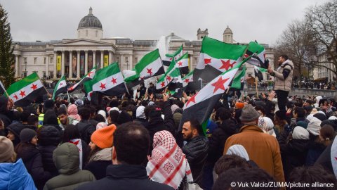 UK Restarts Processing of Syrian Asylum Applications