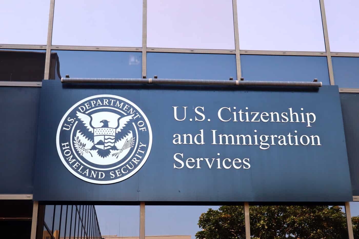 USCIS Q2 FY2025: Record Backlogs and Slowed EB-1A Growth