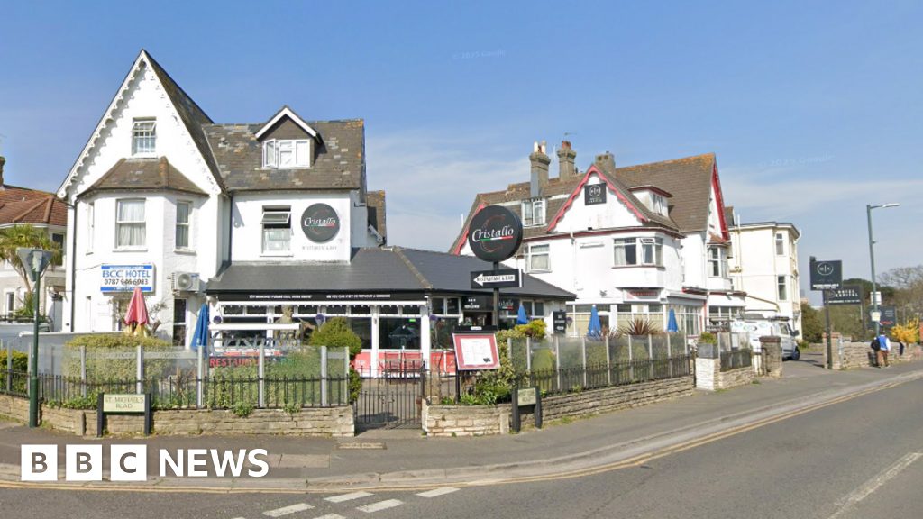 Bournemouth Restaurant's Alcohol License Revoked After Immigration Raid