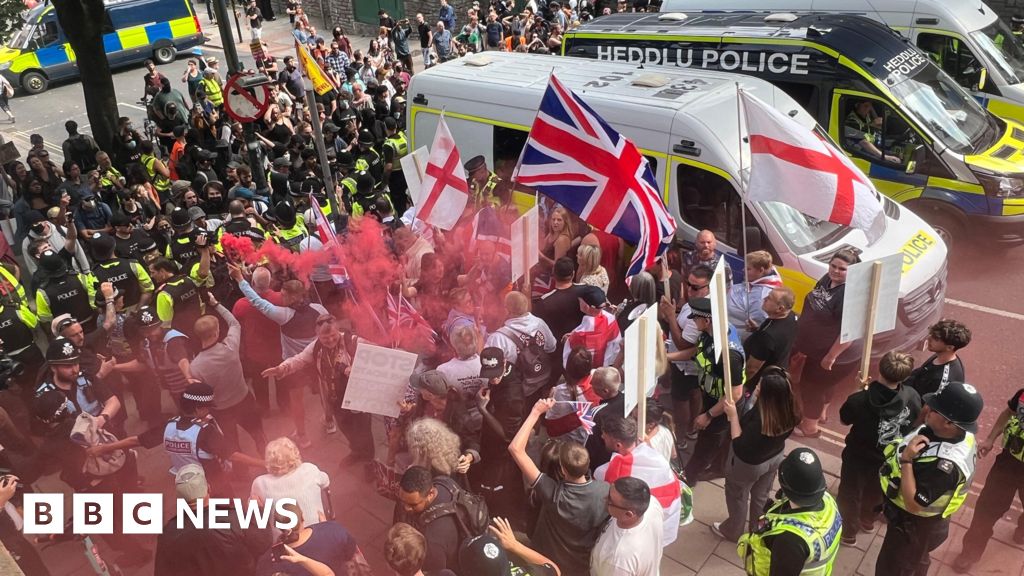 Bristol Sees Anti-Immigration March and Strong Counter-Protests