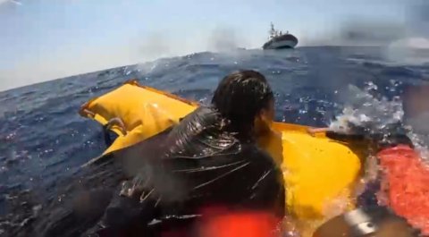 Heartbreaking Tale of Shipwreck Survivor Who Lost Son