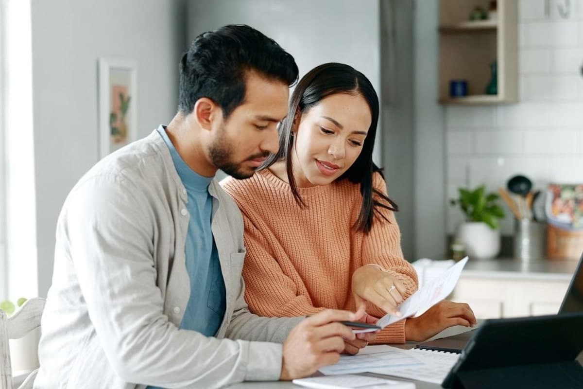 Navigate Express Entry: Listing a Partner as Non-Accompanying