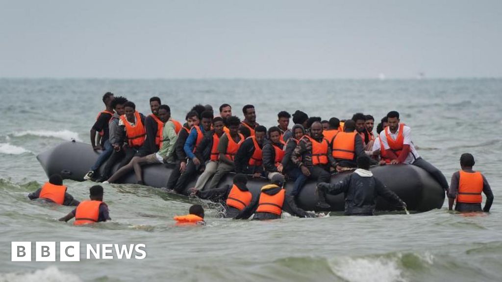 New Law Targets Online Posts on Small-Boat Channel Crossings
