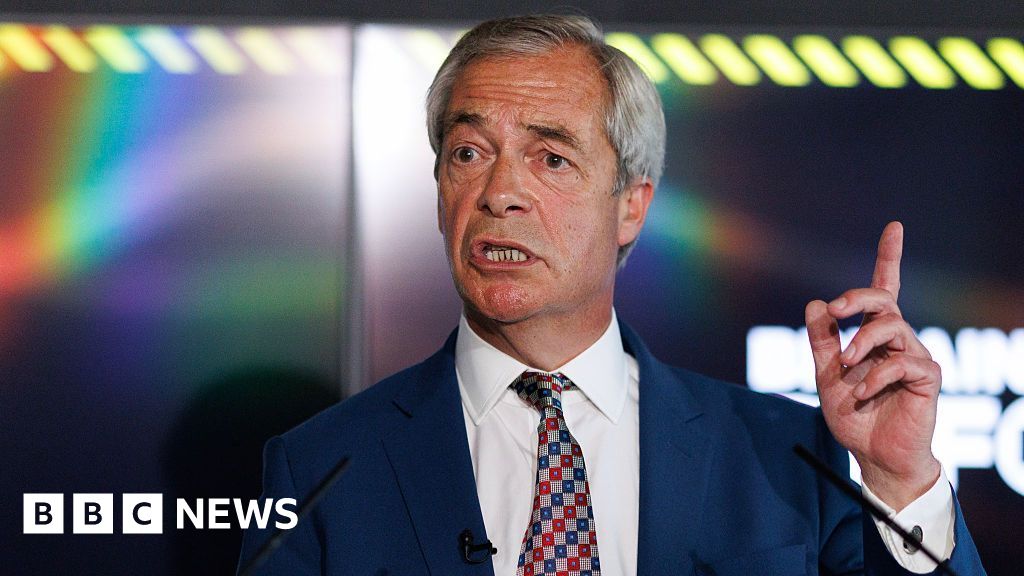 Nigel Farage Calls Illegal Migration a Major National Threat