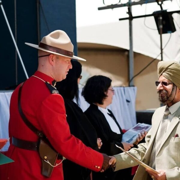 What Happens at a Canadian Citizenship Ceremony?
