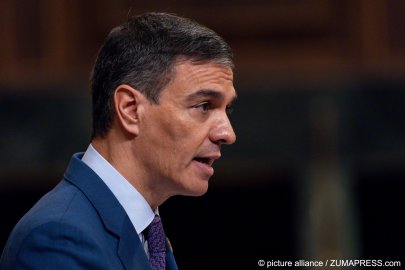 Spain's PM Reveals 94% of Migrants Entered Legally